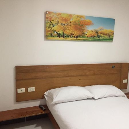 ميديلين Hotel La Mansion المظهر الخارجي الصورة